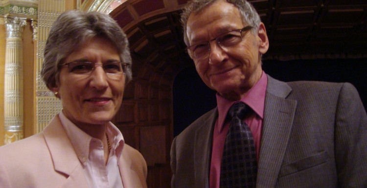 Pitts+Sat+730+PamelaTsai_Financial+planner+and+professor Epoch Times Photo