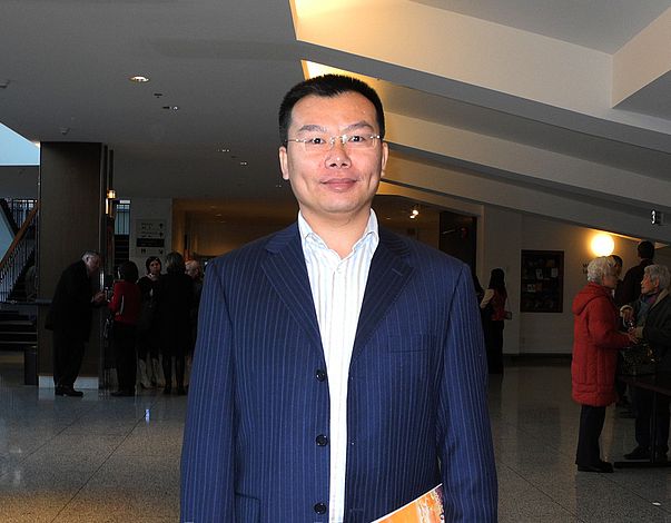 Qiu-MingWei-1202042054002193-Cropped Mr. Qiu Mingwei