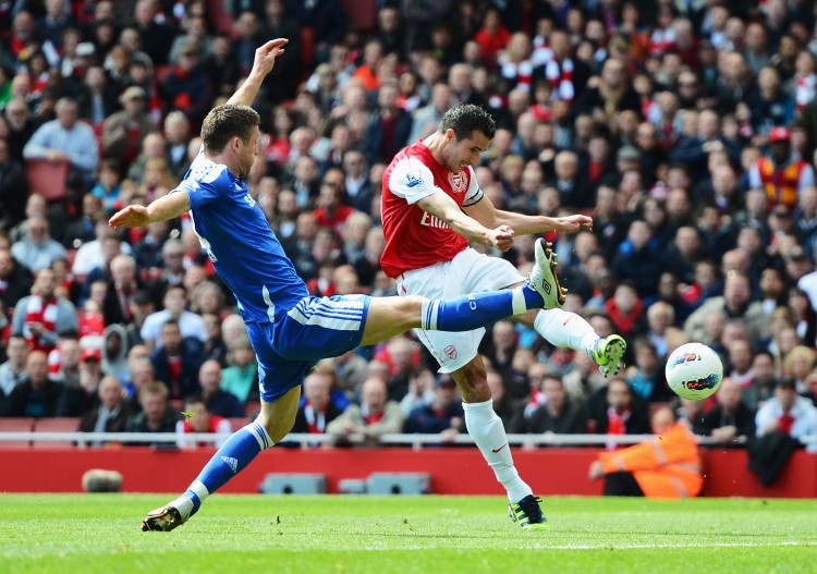 Arsenal v Chelsea - Premier League Chelsea's Gary Cahill managed to cancel out Arsenal's Robin van Persie in a scoreless London derby on Saturday. (Mike Hewitt/Getty Images)