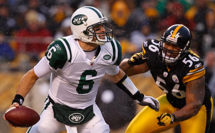 New York Jets quarterback Mark Sanchez didn't make any mistakes against the Pittsburgh Steelers on Sunday. (Jared Wickerham/Getty Images) New York Jets quarterback Mark Sanchez didn't make any mistakes against the Pittsburgh Steelers on Sunday. (Jared Wickerham/Getty Images)