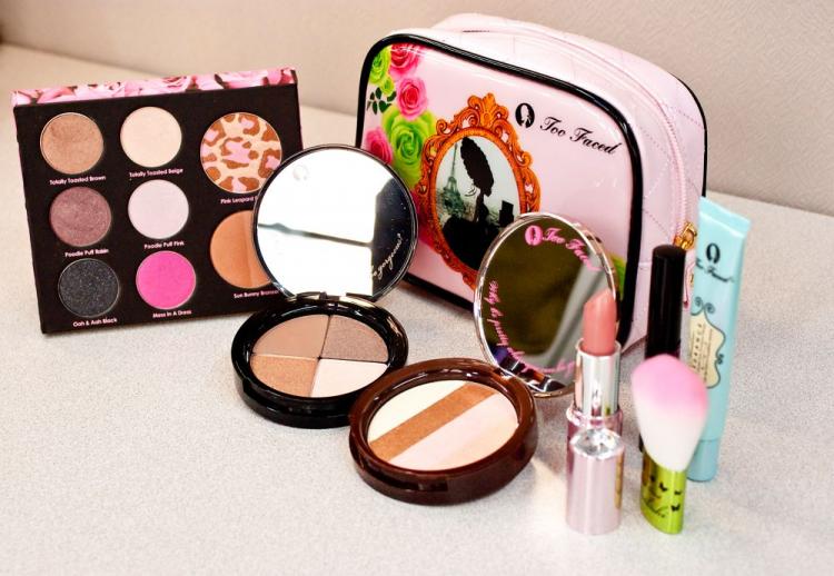Too Faced's Queen for a Day collection. (Joshua Philipp/The Epoch Times) Too Faced's Queen for a Day collection. (Joshua Philipp/The Epoch Times)