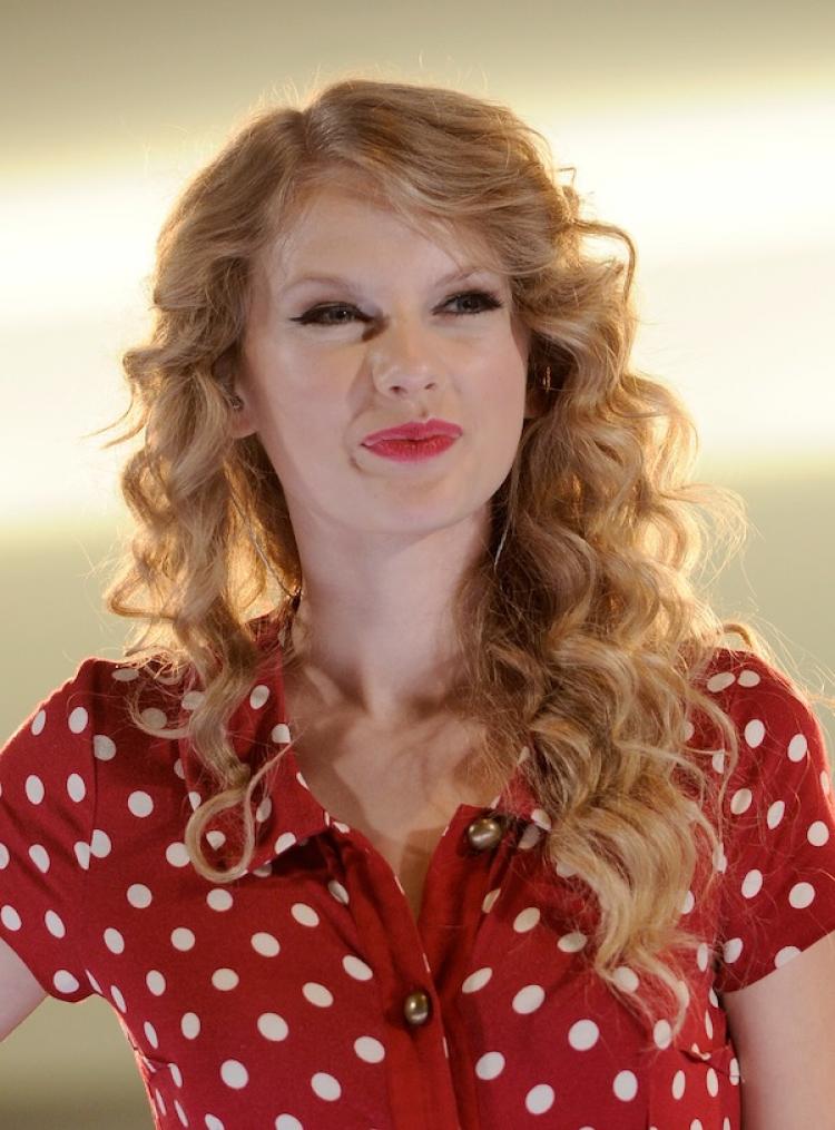Taylor Swift Hits the 1 Million Mark with ‘Speak Now’