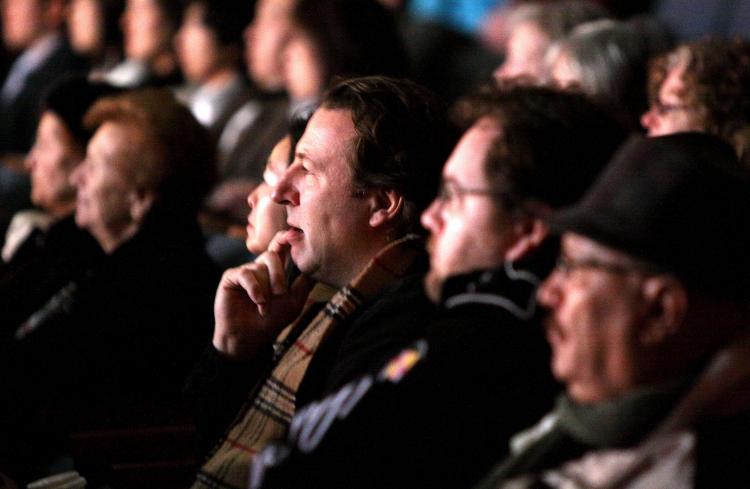 Shen Yun Performing Arts played to a captivated audience at its Saturday matinee on Jan. 15, 2011, at Sony Centre for the Performing Arts. (The Epoch Times) Shen Yun Performing Arts played to a captivated audience at its Saturday matinee on Jan. 15, 2011, at Sony Centre for the Performing Arts. (The Epoch Times)