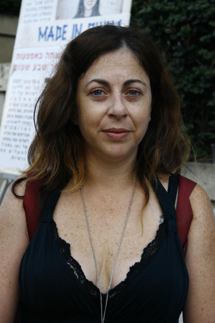 Israeli actress Sarit Vino Elad expressed her support for Falun Gong practitioners wrongfully jailed in China. (Ben Kaminsky/Epoch Times)