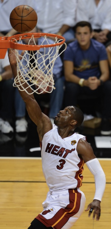 Dwyane Wade of the Miami Heat scores aga Dwyane Wade of the Miami Heat scores aga