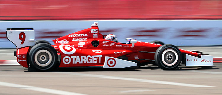 ZZ1Z3281Dixon9StPete2012WEB Scott Dixon's Target-Ganassi Dallara-Honda was fastest at Tuesday's IndyCar test at Texas Motor Speedway. (James Fish/The Epoch Times)