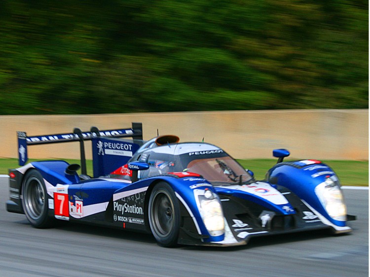 Anthony Davidson put the #7 Peugeot 908 on the pole for Petit Le Mans. (James Fish/The Epoch Times) Anthony Davidson put the #7 Peugeot 908 on the pole for Petit Le Mans. (James Fish/The Epoch Times)
