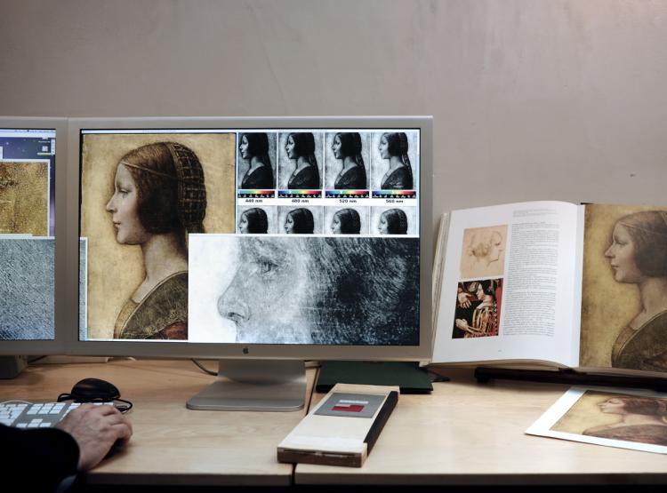 Using multispectral technology, scientists verified a painting to be a previously unrecognized work by Leonardo da Vinci as seen on a computer on Oct. 15, 2009, at the Lumiere Technology laboratory in Paris. The laboratory found a left-hand fingerprint on the work in January 2009 and established that it was very similar to one found on a da Vinci work. (Olivier Laban-Mattei/AFP/Getty Images) Using multispectral technology, scientists verified a painting to be a previously unrecognized work by Leonardo da Vinci as seen on a computer on Oct. 15, 2009, at the Lumiere Technology laboratory in Paris. The laboratory found a left-hand fingerprint on the work in January 2009 and established that it was very similar to one found on a da Vinci work. (Olivier Laban-Mattei/AFP/Getty Images)