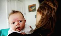 Spinal Manipulation May Cause Adverse Effects in Babies: Australia’s Peak Physiotherapy Body