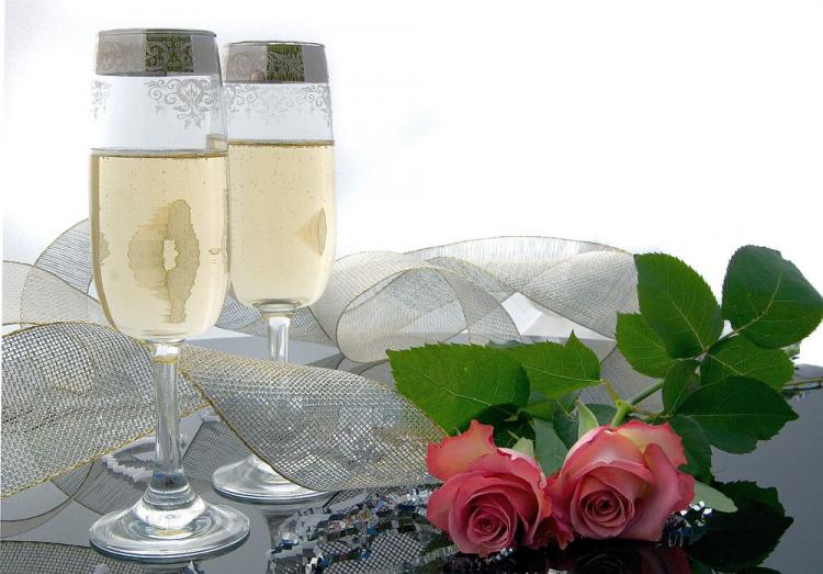 RING IN THE NEW YEAR WITH A CELEBRATION TOAST: Most of the establishments listed here not only include a wonderful dining experience on New Year's Eve, but also include a wide range of cocktails and refreshments all night long! (Bigstockphotos.com) RING IN THE NEW YEAR WITH A CELEBRATION TOAST: Most of the establishments listed here not only include a wonderful dining experience on New Year's Eve, but also include a wide range of cocktails and refreshments all night long! (Bigstockphotos.com)