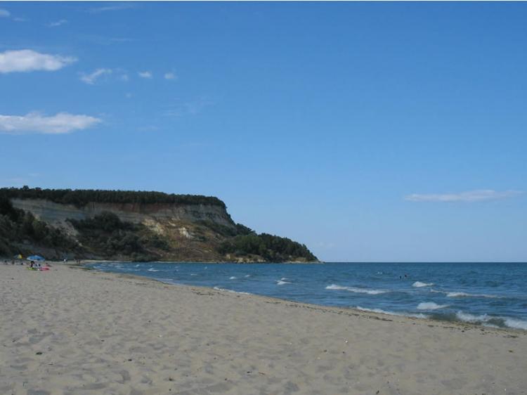 A photo of the northern part of the Black sea coast in Bulgaria. Harmful levels of radioactivity were found at beaches located near the coastal town of Chernomorets in Bulgaria. (The Epoch Times) A photo of the northern part of the Black sea coast in Bulgaria. Harmful levels of radioactivity were found at beaches located near the coastal town of Chernomorets in Bulgaria. (The Epoch Times)