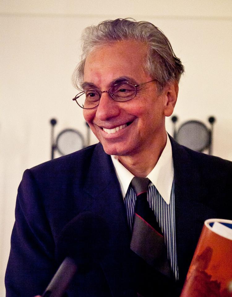 Poet and writer Cyril Dabydeen said Shen Yun was 'brilliant and fantastic' after taking in the show in Ottawa on Thursday. (Samira Bouaou/The Epoch Times) Poet and writer Cyril Dabydeen said Shen Yun was 'brilliant and fantastic' after taking in the show in Ottawa on Thursday. (Samira Bouaou/The Epoch Times)