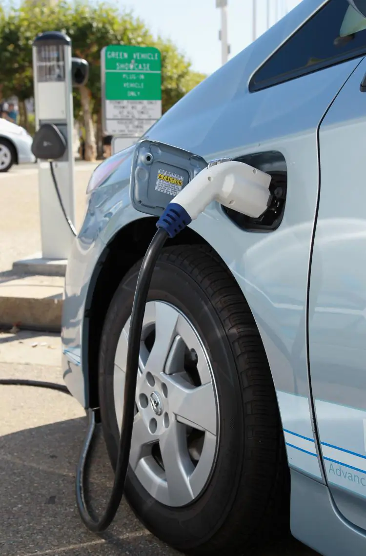 Electric car charging station. The Trump Administration announced in September their decision to withdraw California’s waiver from the 2013 Clean Air Act. (Justin Sullivan/Getty Images)