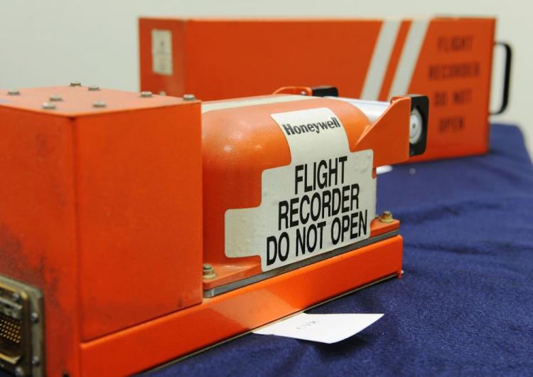 Why Airplane ‘Black Boxes’ Have Not Switched to Cloud Storage