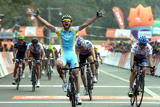 Francesco Gavazzi celebrrates winning Stage Three of the 2012 Tour of Beijing. (tourofbeijing.net) 