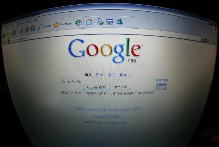 A laptop computer screen in Beijing shows the homepage of Google.cn, 26 January 2006, after Google agreed to censor websites and content banned by the Beijing regime. (Frederic J. Brown/AFP/Getty Images)
