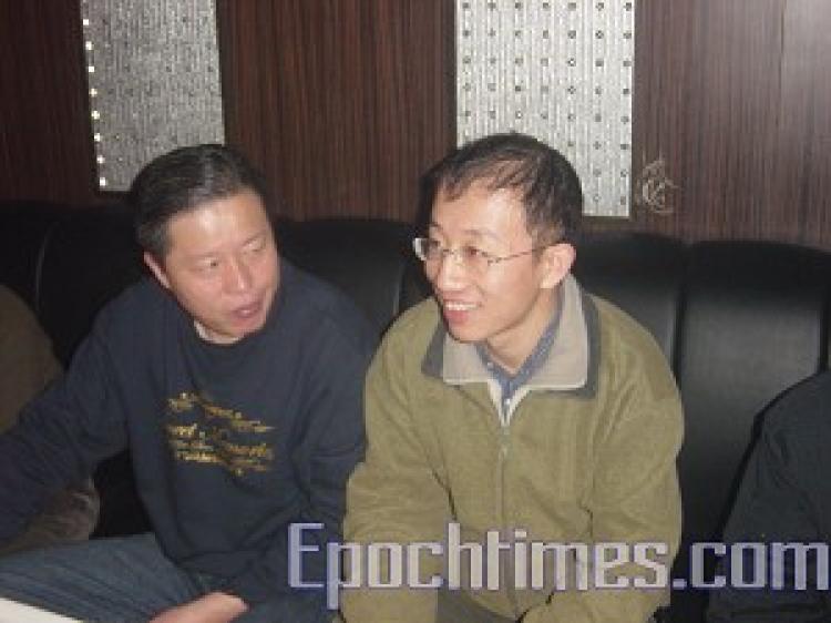 Gao Zhisheng (left) and Hu Jia (right) on December 28, 2005 (The Epoch Times)