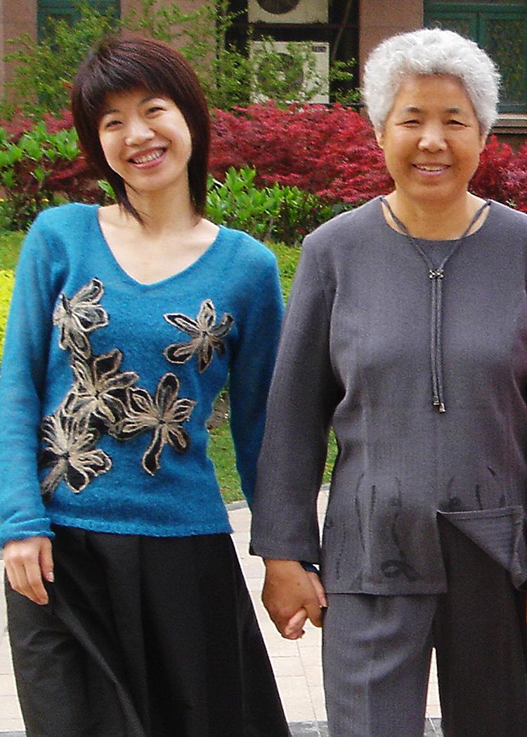Hui Yuan Gao (L) and her mother. (Courtesy of Hui Yuan Gao) Hui Yuan Gao (L) and her mother. (Courtesy of Hui Yuan Gao)