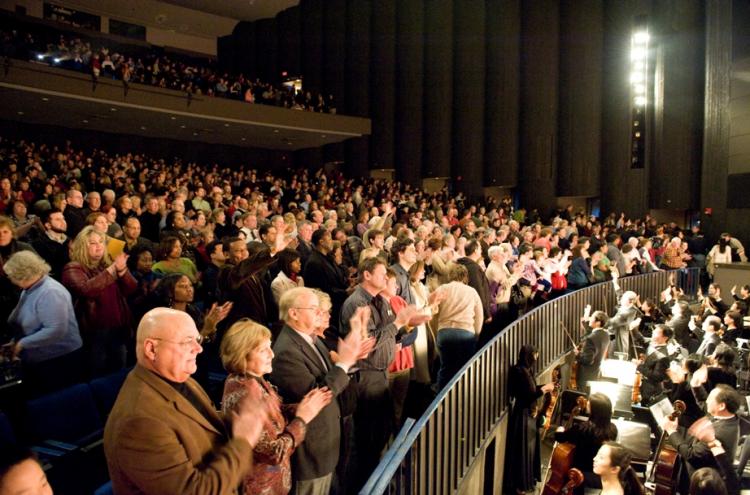 The audience gives Divine Performing Arts a standing ovation at Huntsville's Von Braun Concert Hall. (The Epoch Times) The audience gives Divine Performing Arts a standing ovation at Huntsville's Von Braun Concert Hall. (The Epoch Times)