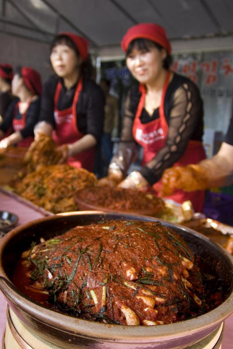 The Mid-October kimchi festival is the time for Koreans to stock up on winter supplies of kimchi, the staple pickled vegetable dish that is so ubiquitous in Korean cuisine. (Jarrod Hall/The Epoch Times) The Mid-October kimchi festival is the time for Koreans to stock up on winter supplies of kimchi, the staple pickled vegetable dish that is so ubiquitous in Korean cuisine. (Jarrod Hall/The Epoch Times)
