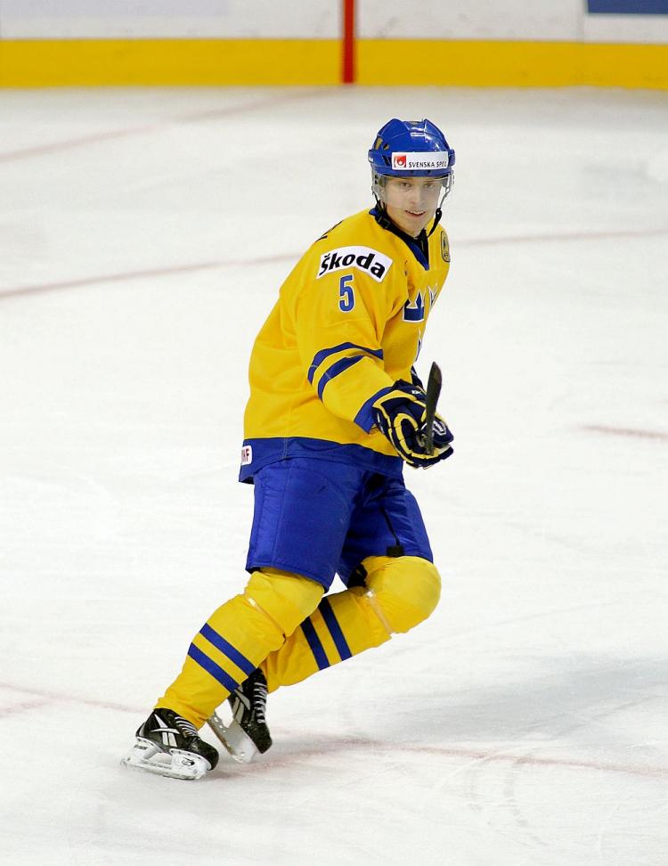 TOP PRIZE: Sweden's Adam Larsson ranks among all defensemen in the 2011 NHL Draft set to take place on June 24. (Rick Stewart/Getty Images) TOP PRIZE: Sweden's Adam Larsson ranks among all defensemen in the 2011 NHL Draft set to take place on June 24. (Rick Stewart/Getty Images)