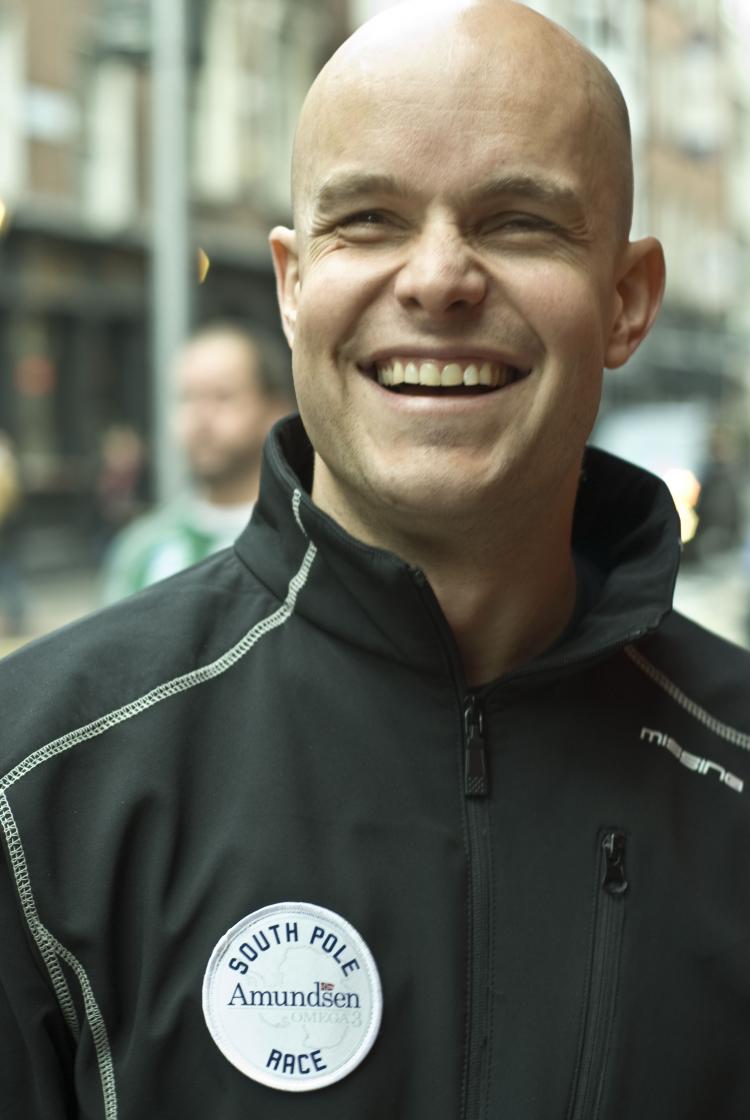 Mark Pollock in Dublin, December 2008, prior to his departure for the South Pole, where he became the first blind man to track to the South Pole. (Martin Murphy/The Epoch Times) Mark Pollock in Dublin, December 2008, prior to his departure for the South Pole, where he became the first blind man to track to the South Pole. (Martin Murphy/The Epoch Times)