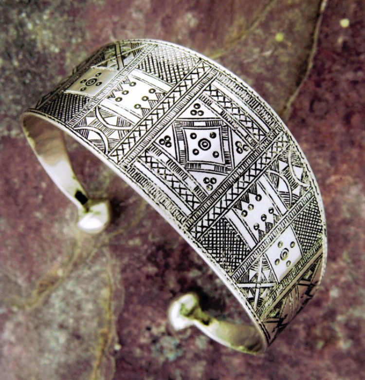 From Niger, Elhadji Koumama's jewelry is always a hit at the market. (Courtesy of Santa Fe International Folk Art Market) From Niger, Elhadji Koumama's jewelry is always a hit at the market. (Courtesy of Santa Fe International Folk Art Market)