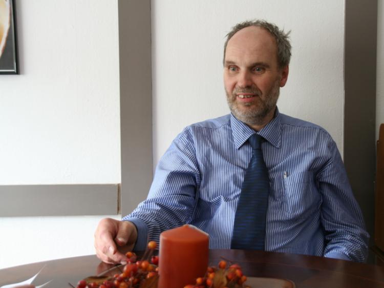 Thomas Kim from the Ambulatory Nursing Service, Thomas & Partner at Interview. (Detlef Kossakowski/The Epoch Times) Thomas Kim from the Ambulatory Nursing Service, Thomas & Partner at Interview. (Detlef Kossakowski/The Epoch Times)