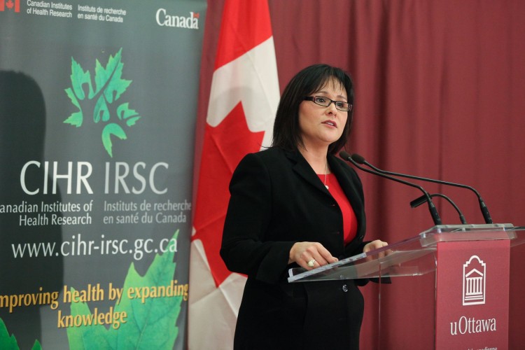 Leona Aglukkaq Leona Aglukkaq