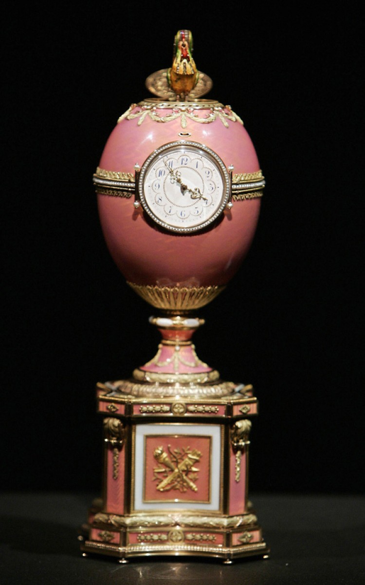 ROTHSCHILDS EGG: A Faberge egg created for the Rothschilds in 1902 was sold in 2007 for US$18.5 million to the Russian National Museum. (Shaun Curry/AFP/Getty Images) ROTHSCHILDS EGG: A Faberge egg created for the Rothschilds in 1902 was sold in 2007 for US$18.5 million to the Russian National Museum. (Shaun Curry/AFP/Getty Images)
