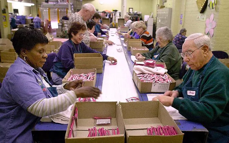 Older workers package cosmetics on the assembly line at the Bonne Bell cosmetics factory in Lakewood, Ohio. (David Maxwell/AFP/Getty Images)
