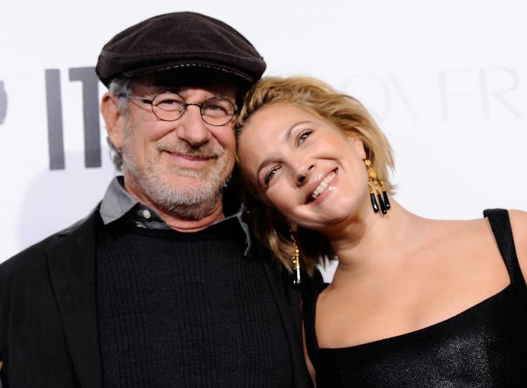 Director Steven Spielberg and actress/director Drew Barrymore arrive at the premiere of Fox Searchlight's 'Whip It' on September 29, 2009 in Los Angeles, California. (Alberto E. Rodriguez/Getty Images) Director Steven Spielberg and actress/director Drew Barrymore arrive at the premiere of Fox Searchlight's 'Whip It' on September 29, 2009 in Los Angeles, California. (Alberto E. Rodriguez/Getty Images)