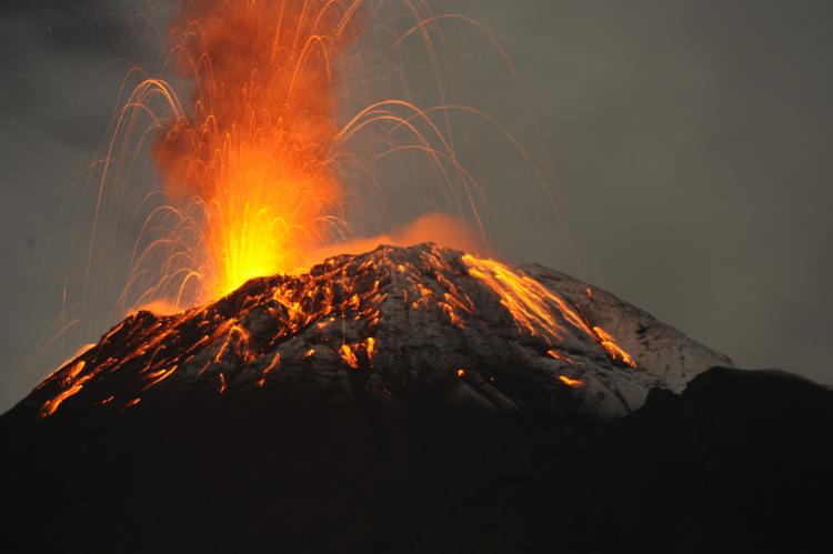 Вулканский тип извержения вулкана фото