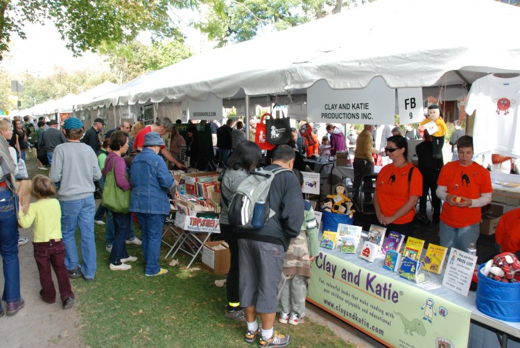 Visitors take part in the 2010 Word On The Street Toronto festival. This year's festival will be held at Queen's Park this Sunday, Sept. 25. (Drew Stewart/Word On The Street) Visitors take part in the 2010 Word On The Street Toronto festival. This year's festival will be held at Queen's Park this Sunday, Sept. 25. (Drew Stewart/Word On The Street)
