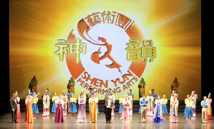 悉尼(1) Shen Yun at Sydney's Capitol Theatre