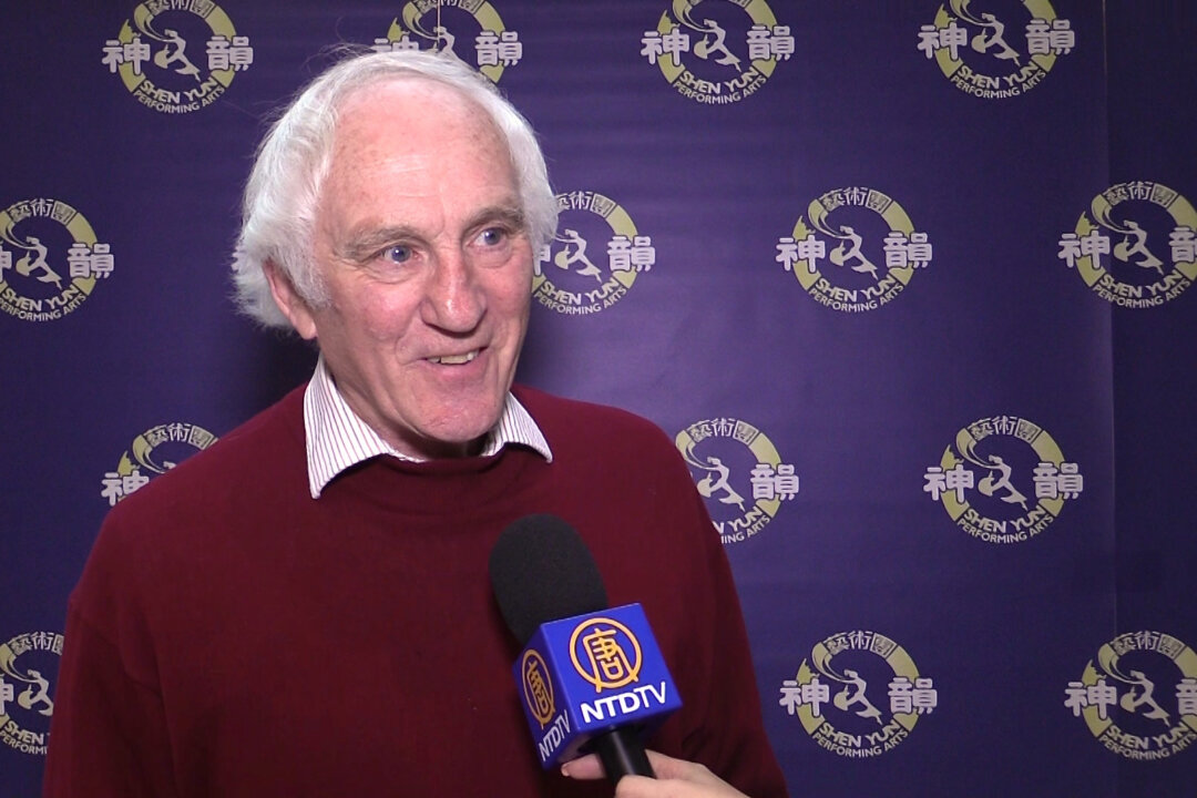 Radio host Tom Quick had high praise for Shen Yun Symphony Orchestra's performance at Roy Thomson Hall on Oct. 3, 2015. (NTD Television)