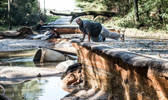 South Carolina Cleans Up, but Worries Remain Amid Floods