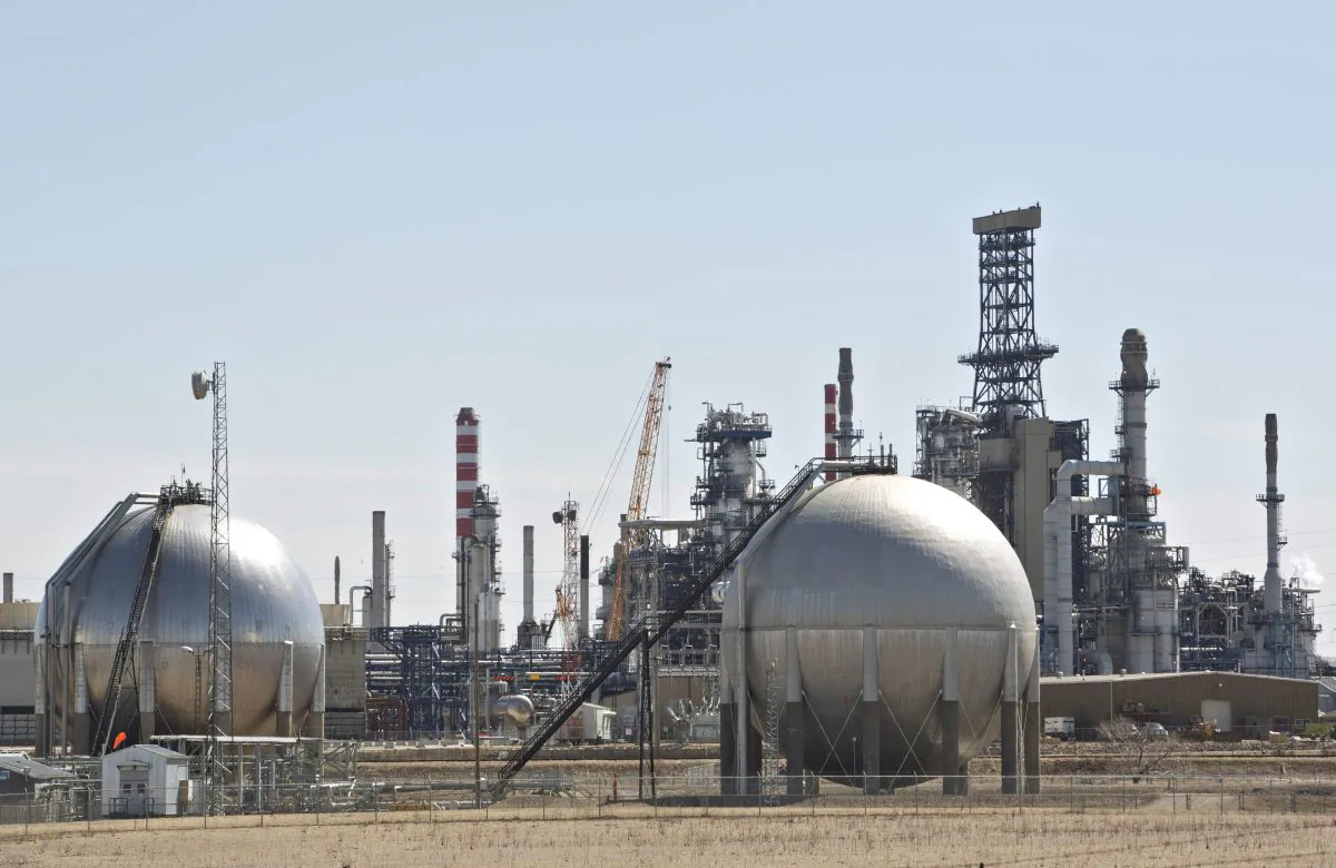 File photo of the Suncor refinery in Edmonton. (The Canadian Press/Jason Franson)