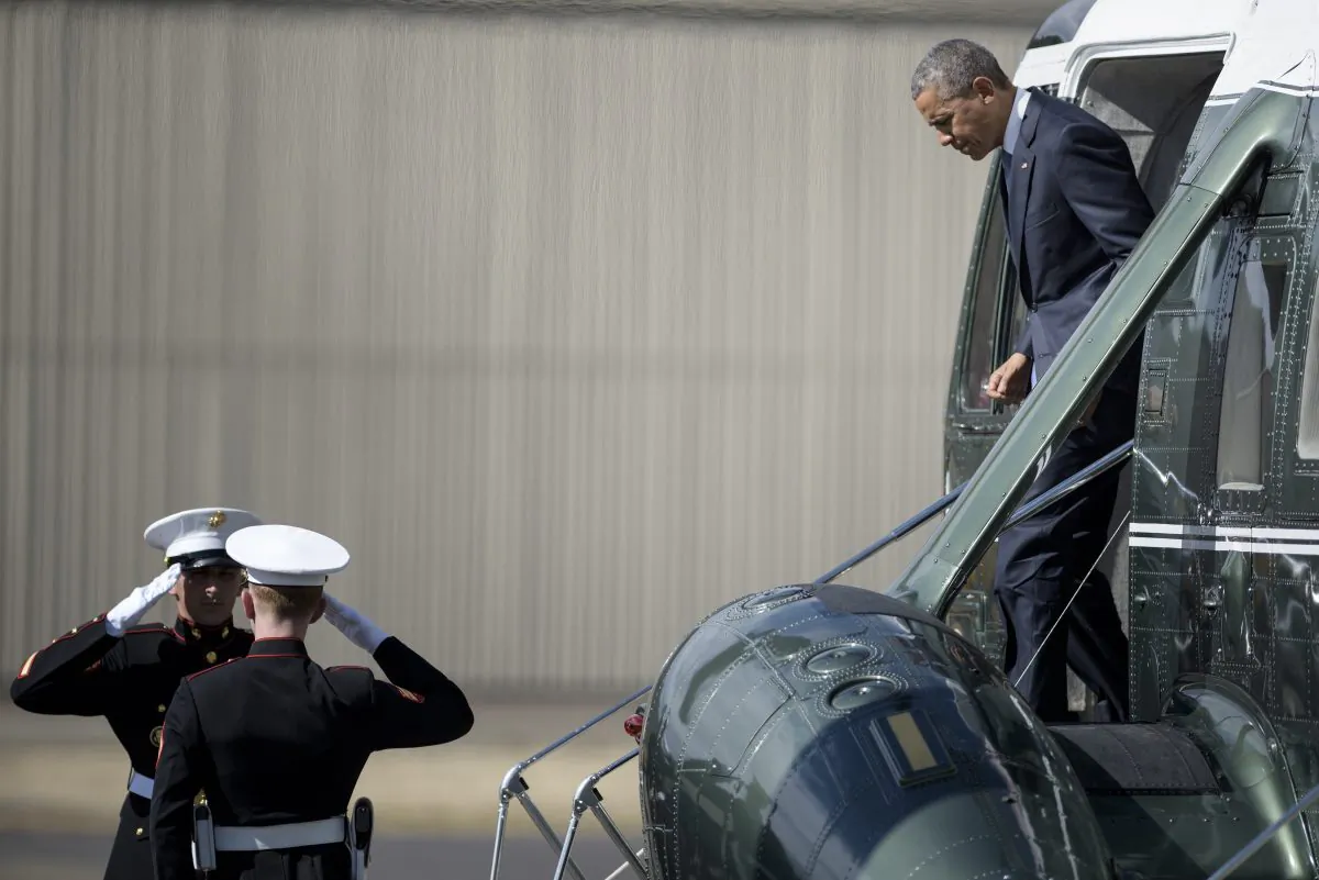 US President Barack Obama arrives at a landing zone on October 9, 2015 in Roseburg, Oregon. (Brendan Smialowski/AFP/Getty Images)