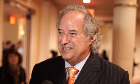 Tony Award-Winning Broadway Producer Recommends Shen Yun Orchestra