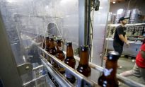 World’s Biggest Beer Makers Agree to Join Forces