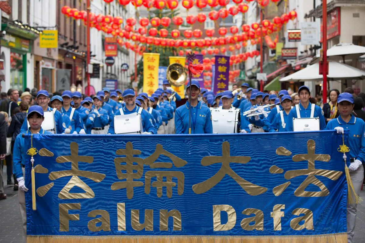 A marching band led the parade through London's Chinatown (Max Lin)