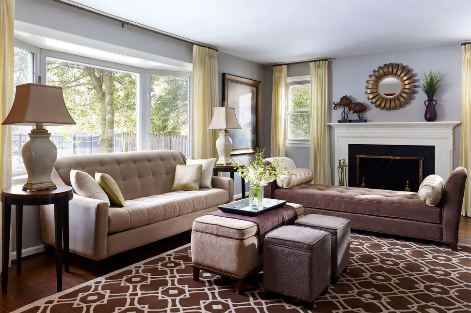 Well-balanced furniture and accessories can transform any room. (eieihome.com)