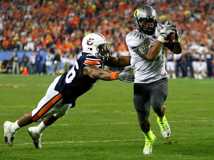 RUNNING DUCK: Running back LaMichael James #21 of the Oregon Ducks scores a touchdown during the Tostitos BCS National Championship Game on January 10, 2011. (Jonathan Ferrey/Getty Images) RUNNING DUCK: Running back LaMichael James #21 of the Oregon Ducks scores a touchdown during the Tostitos BCS National Championship Game on January 10, 2011. (Jonathan Ferrey/Getty Images)