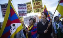 Amid the Pomp and Splendor, Protesters Urge David Cameron and Xi Jinping to Open a Dialogue on Human Rights
