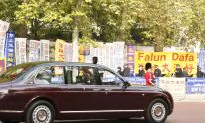 Protesters Make Presence Known as Chinese Leader Visits London (Photos)