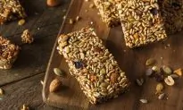 Recipe: Easy Pumpkin Spice Granola Bars