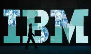 What Wal-Mart's and IBM's Troubles Really Tell Us About the US Economy