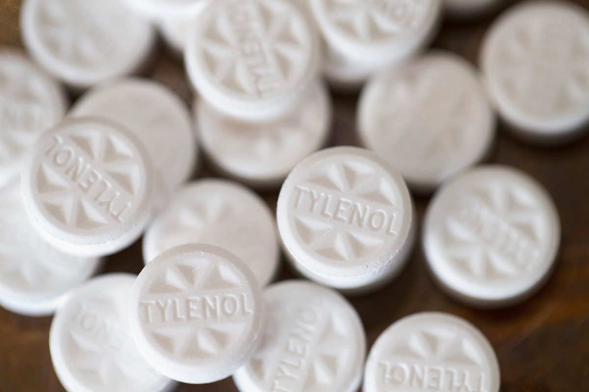 Tylenol tablets, which contain acetaminophen, are shown on April 14, 2015 in Chicago, Illinois. (Scott Olson/Getty Images)