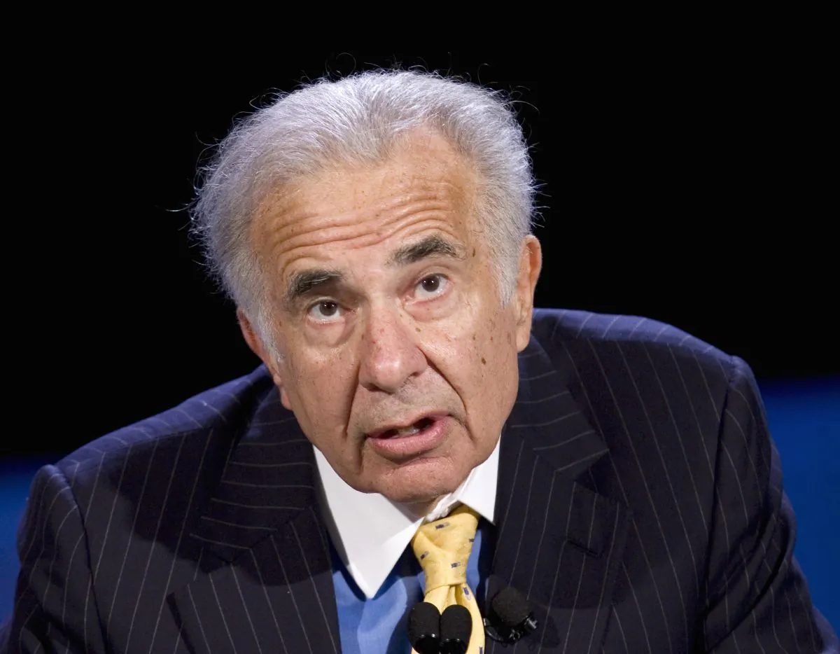 Carl Icahn speak in New York on Oct. 11, 2007. Icahn is vowing to create a $150 million super PAC that pushes a corporate tax overhaul. Icahn says in a letter on his website that he wants to press Congress to pass legislation that stops U.S. companies from moving their profits overseas to take advantage of lower tax rates. That practice is known as “inversions.” (AP Photo/Mark Lennihan)